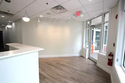 9 Summer St #101A, Franklin, MA 02038 - Photo 5