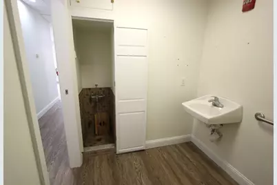 9 Summer St #101A, Franklin, MA 02038 - Photo 13