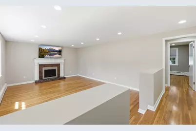 16 Hamilton Ave, Milford, MA 01757 - Photo 5