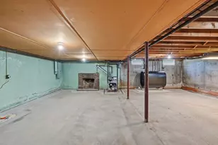 16 Hamilton Ave, Milford, MA 01757 - Photo 29