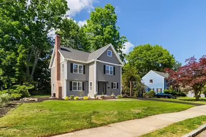 71 Converse St, Wakefield, MA 01880 - Photo 3