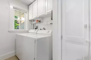 48 Farquhar St, Boston, MA 02131 - Photo 9