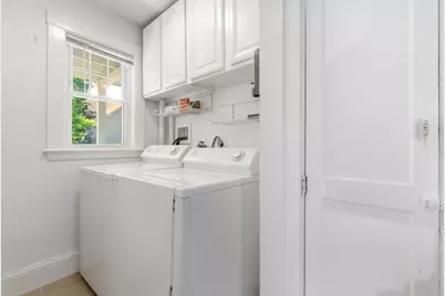 48 Farquhar St, Boston, MA 02131 - Photo 9