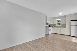 71 Leonard St, Northampton, MA 01053 - Photo 11