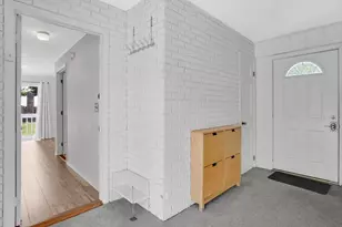 71 Leonard St, Northampton, MA 01053 - Photo 5