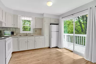 71 Leonard St, Northampton, MA 01053 - Photo 13
