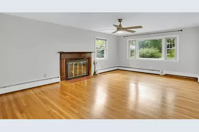 71 Leonard St, Northampton, MA 01053 - Photo 19