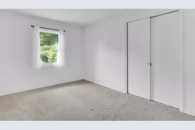 71 Leonard St, Northampton, MA 01053 - Photo 7