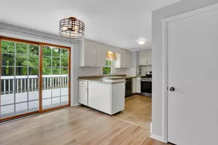 71 Leonard St, Northampton, MA 01053 - Photo 17