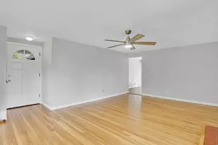 71 Leonard St, Northampton, MA 01053 - Photo 21