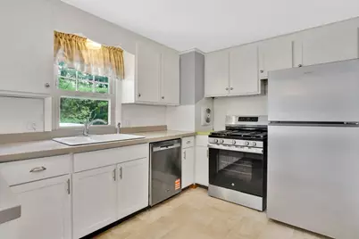 71 Leonard St, Northampton, MA 01053 - Photo 15