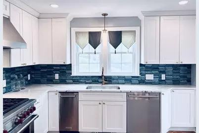 19 Brinsley St, Quincy, MA 02169 - Photo 7