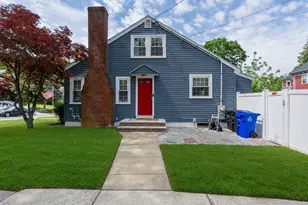 74 Highland St, Boston, MA 02136 - Photo 3