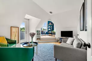 25 Barton St, Newburyport, MA 01950 - Photo 9