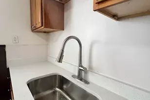 165 Glendale Ave, Malden, MA 02148 - Photo 5