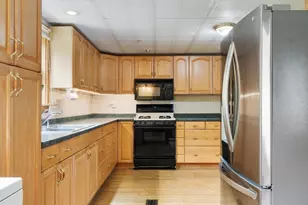 8 Benjamin Rd, Shirley, MA 01464 - Photo 3