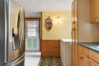 8 Benjamin Rd, Shirley, MA 01464 - Photo 9