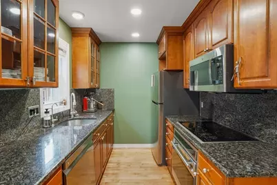 79 Bolton St #79, Boston, MA 02127 - Photo 7