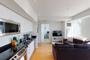2 Earhart, Cambridge, MA 02141 - Photo 7