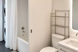 2 Earhart, Cambridge, MA 02141 - Photo 9
