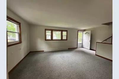 53 Magnolia Avenue #Right side, Billerica, MA 01821 - Photo 9