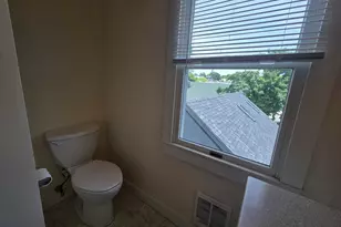 14 Hawkes St, Marblehead, MA 01945 - Photo 7