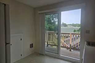 14 Hawkes St, Marblehead, MA 01945 - Photo 9