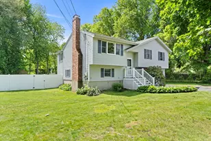 10 Upland Rd, Danvers, MA 01923 - Photo 3