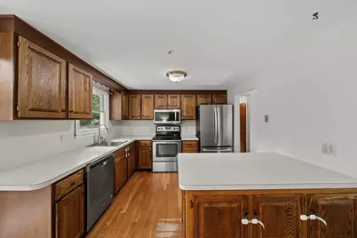10 Upland Road, Danvers, MA 01923 - Photo 9