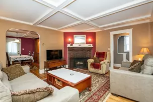 8 Highland St, Peabody, MA 01960 - Photo 11