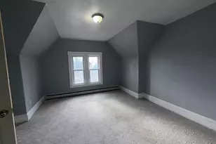 27 Burtt St, Lowell, MA 01851 - Photo 11