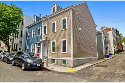 77 Green St #2, Boston, MA 02129 - Photo 19
