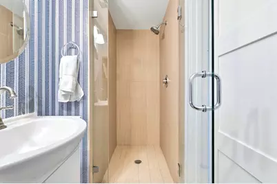 77 Green St #2, Boston, MA 02129 - Photo 17