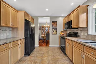 16A Burghardt St, Worcester, MA 01604 - Photo 9