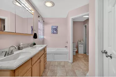 16A Burghardt St, Worcester, MA 01604 - Photo 23