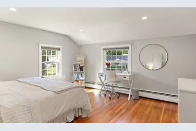 256 Linden St, Hamilton, MA 01982 - Photo 29