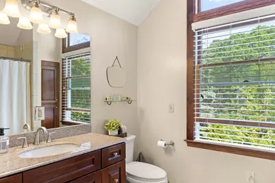 256 Linden St, Hamilton, MA 01982 - Photo 27