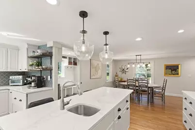256 Linden St, Hamilton, MA 01982 - Photo 9