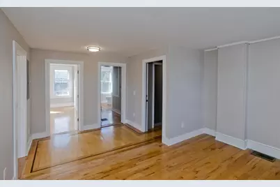 13 Hampden St, Westfield, MA 01085 - Photo 5