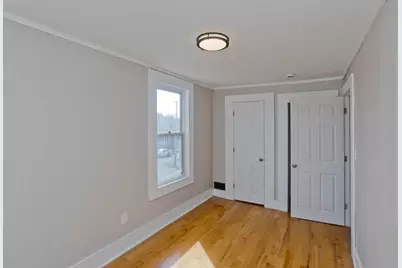 13 Hampden St, Westfield, MA 01085 - Photo 11