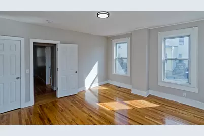 13 Hampden St, Westfield, MA 01085 - Photo 33