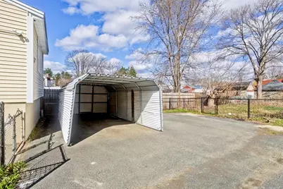 13 Hampden St, Westfield, MA 01085 - Photo 41