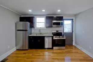 13 Hampden St, Westfield, MA 01085 - Photo 3