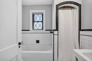 28 Thurlow Ave, Revere, MA 02151 - Photo 21