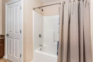 49 Beaver St, Franklin, MA 02038 - Photo 23