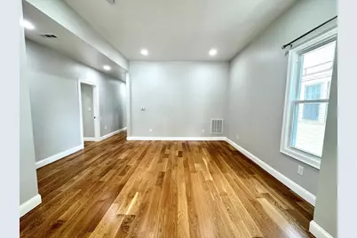 56 Pinckney St #1, Somerville, MA 02145 - Photo 5