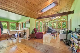283 Chapman St, Greenfield, MA 01301 - Photo 9