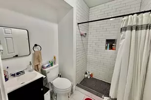 225 White St, Lowell, MA 01854 - Photo 9