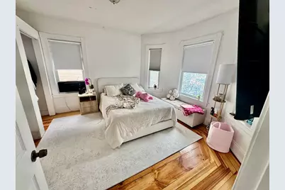 225 White St, Lowell, MA 01854 - Photo 7