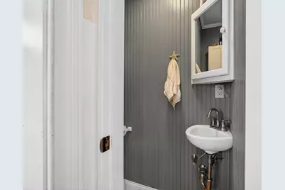 7 Sycamore St, Wareham, MA 02558 - Photo 15